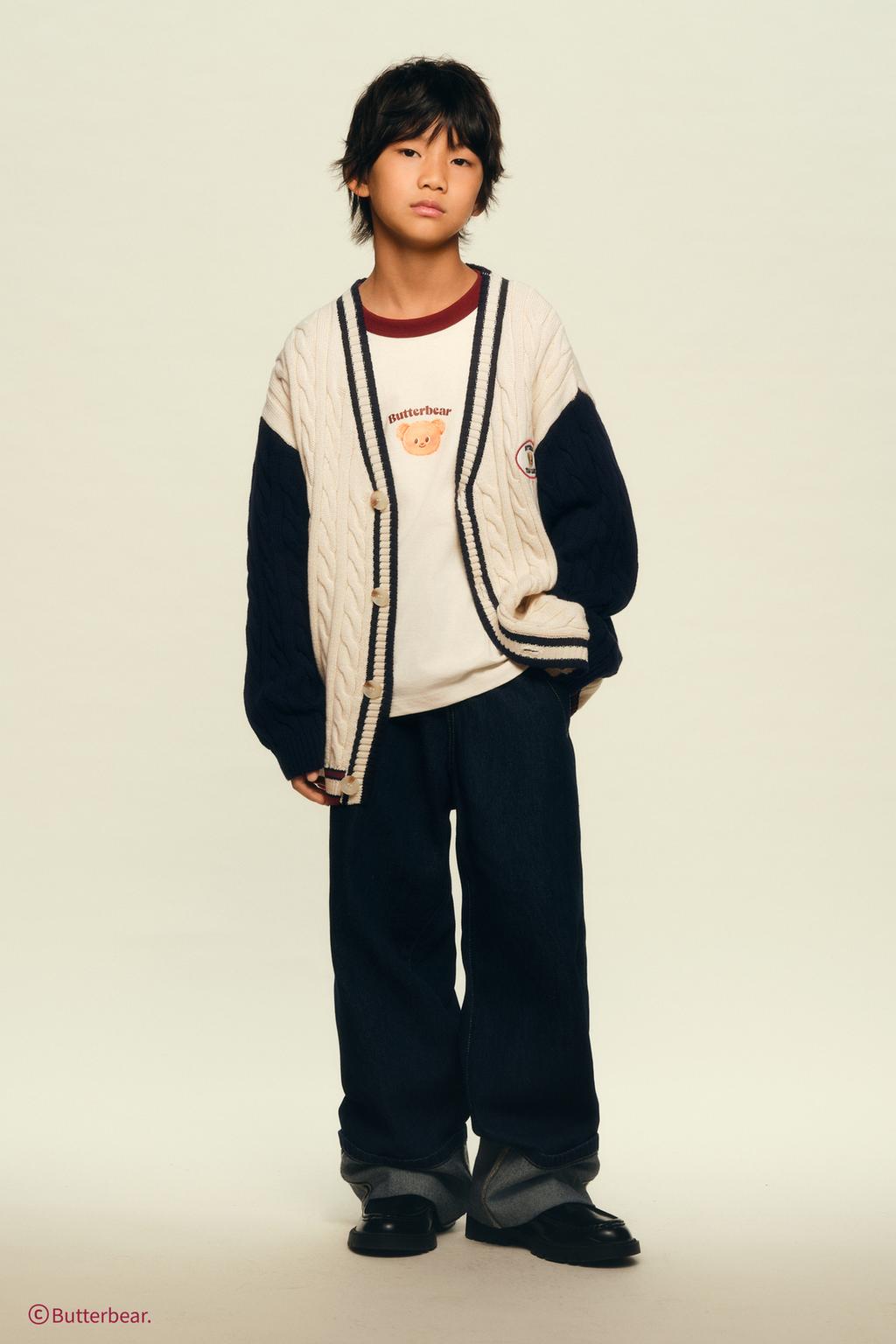 CABLE-KNIT CARDIGAN WITH BUTTERBEAR © EMBROIDERY